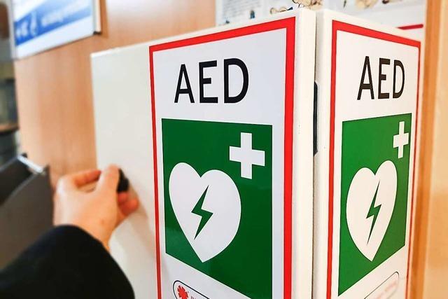 Rheinfelden soll ein Dutzend weiterer Defibrillatoren erhalten