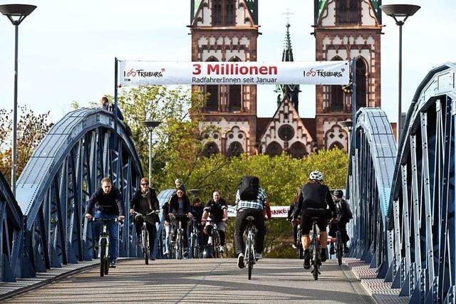 Mehr als 3 Millionen Radfahrten über die Wiwili-Brücke in Freiburg