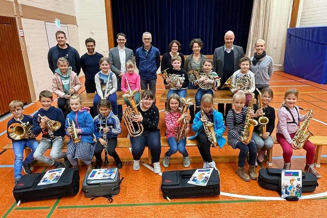 Die Kinder der neuen Blserklasse in M...ollen ihre Instrumente spielen lernen.  | Foto: Mario Schneberg
