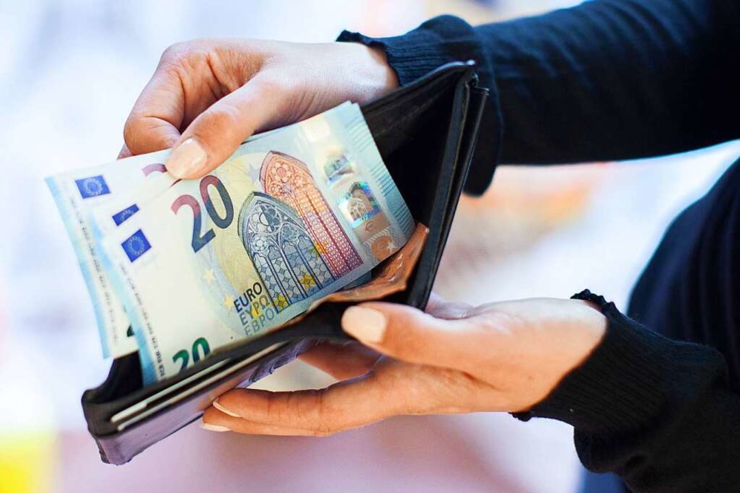 Die Aufwendungen der Gemeinde Teningen...bald bei fnf Millionen Euro pro Jahr.  | Foto: Christin Klose (dpa)
