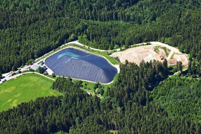 Abwasser und Sickerwasser der Kreisml...lnetz des Wutacher Ortsteils entsorgt.  | Foto: Erich Meyer