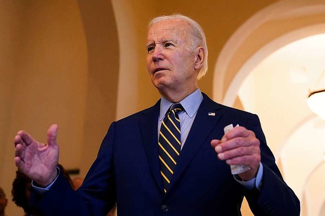 US-Prsident Joe Biden spricht vor dem... den Verbleib der Demokraten im Senat.  | Foto: Alex Brandon (dpa)