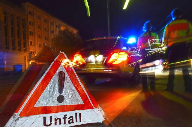 Warum der 25 Jhrige von der Strae ab...st derzeit nicht bekannt (Symbolbild).  | Foto: Patrick Seeger (dpa)