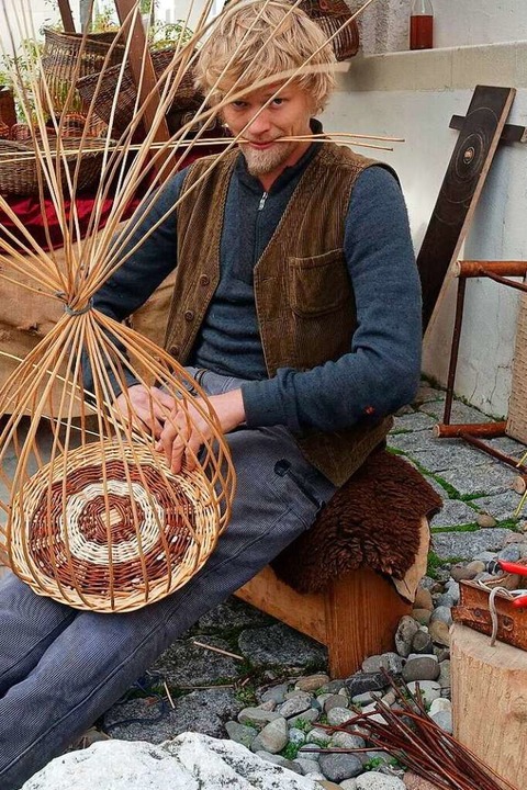 Zum ersten Mal dabei war Korbflechter Daniel Schenk.  | Foto: Roswitha Frey