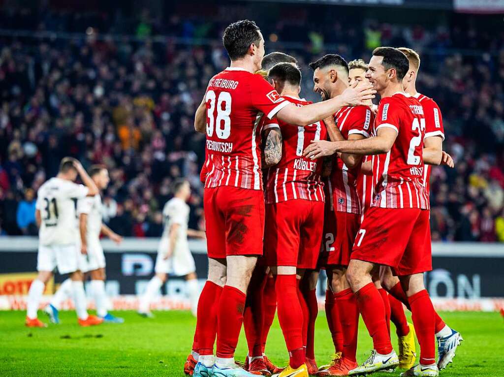 Emotionale Moment beim 4:1 des SC Freiburg gegen Union Berlin.