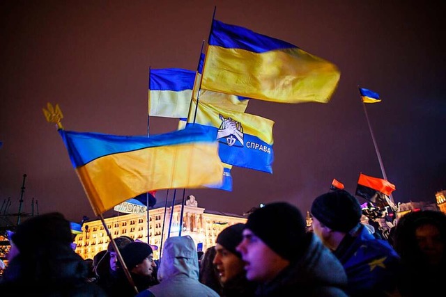 November 2013: In Kiew protestieren Me...2;Euromaidan&#8220; genannten Unruhen.  | Foto: imago stock&people