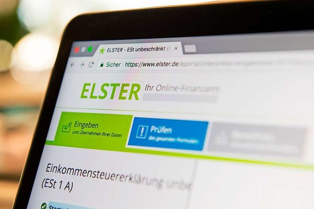 Das Elster-Formular bietet die Mglich...ung online zu bearbeiten (Symbolbild).  | Foto: Robert Gnther (dpa)