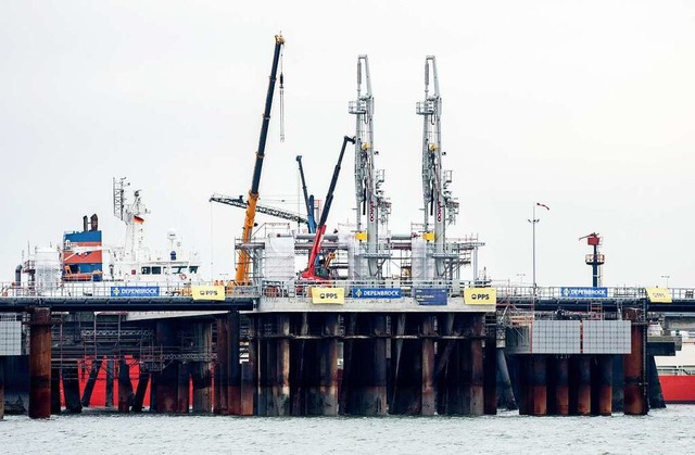 Das Flssiggasterminal bei Wilhelmshaven ist jetzt betriebsbereit.  | Foto: Hauke-Christian Dittrich (dpa)