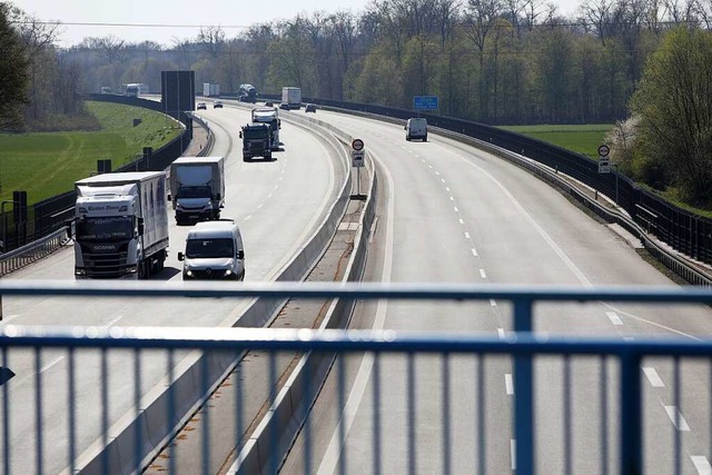 Die Autobahn A 5 bekommt in der Region...och wann es los geht, ist noch unklar.  | Foto: Christoph Breithaupt