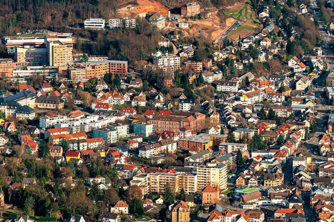 Die Stadt Lahr hat Ziele für das Jahr ...; Kritik kommt aus einigen Ortsteilen.  | Foto: Martin Bildstein