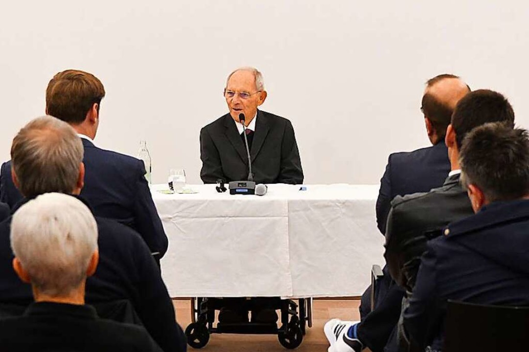 Wolfgang Schäuble sprach in Schwanau vor mehr als 100 interessierten Zuhörern.  | Foto: Wolfgang Künstle