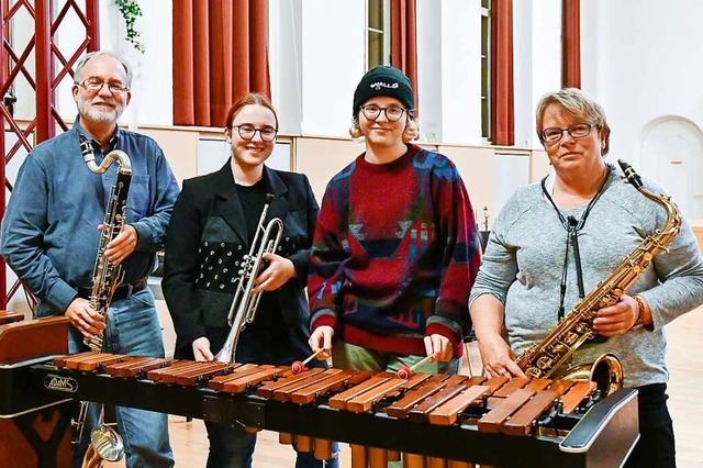 Musizieren gemeinsam in der Stadtkapel...ephan, Judith, Sarah und Claudia Huber  | Foto: Endrik Baublies