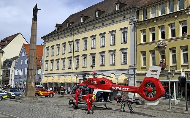 Ein Heli der DRF-Luftrettung bei einem Einsatz in Offenburg.    | Foto: Helmut Seller