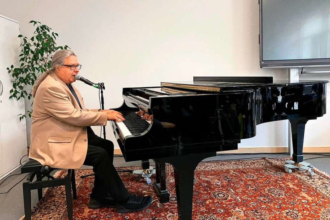 Blues-Pianist und Sänger Anthony Geraci zu Gast an der Staudingerschule  | Foto: Staudinger-Gesamtschule