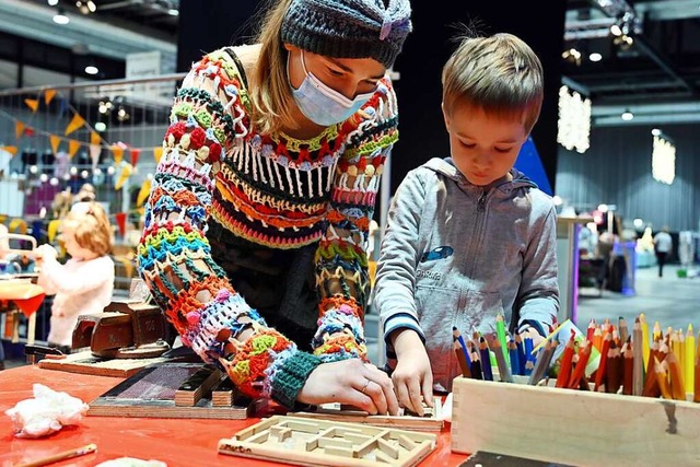 Auf der Messe kreativ freiburg gibt es...ro und Klein zusammen basteln knnen.  | Foto: Thomas Kunz / drehpunkt GmbH