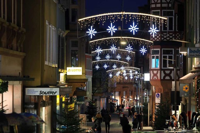 Eine ppige Weihnachtsbeleuchtung wird es in diesem Jahr in Lahr keine geben.  | Foto: Christoph Breithaupt