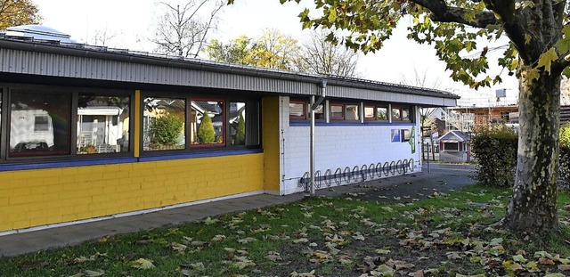 Der Kindergarten Hirschbhl in Dundenh... und um einen Anbau erweitert werden.   | Foto: Wolfgang Knstle