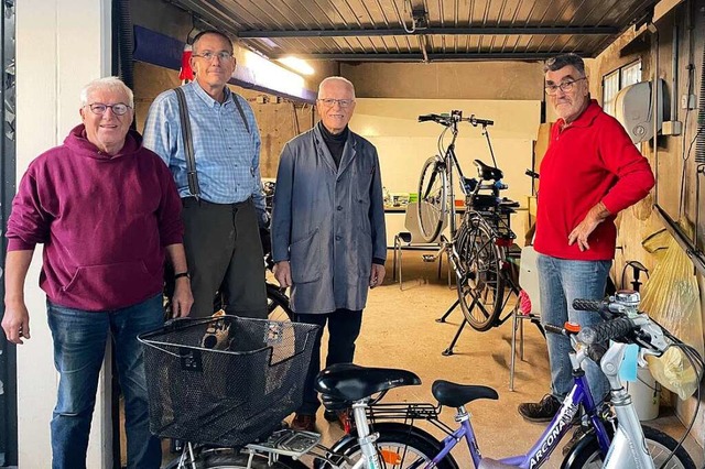 Die Fahrradmonteure (von lins): Fritz ...ig, Herbert Kaufmann und Klaus Malnati  | Foto: Valerie Wagner