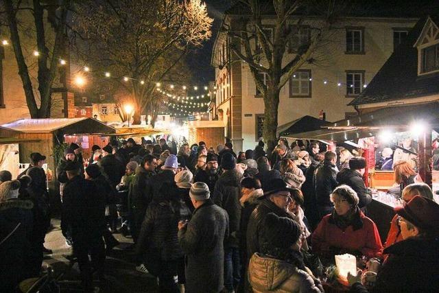 Weihnachtsmarkt erffnet ein ganzes Bndel von Aktionen in der Adventszeit