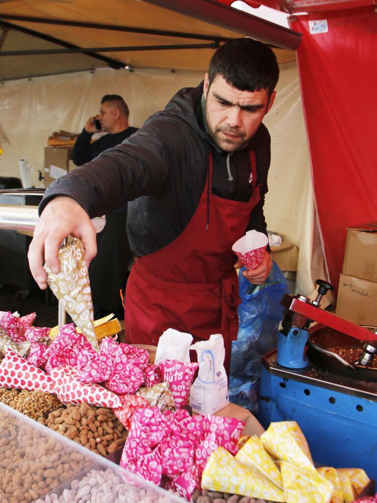 Der Katherinmarkt lockte die Menschen mit einem bunten Angebot