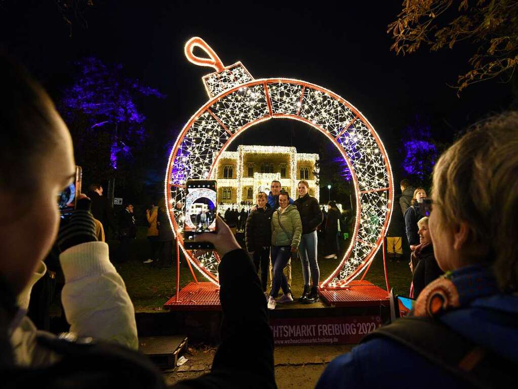 Vorweihnachtlicher Lichterglanz in der Freiburger City