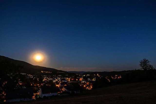 Vollmond ber Wehr.  | Foto: Tanja Ecker