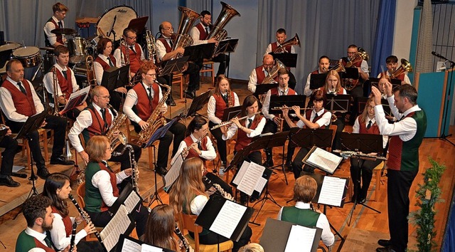 Verkehrte Welt beim Wunschkonzert: Die...sstcke der Musikerinnen und Musiker.   | Foto: Liane Schilling