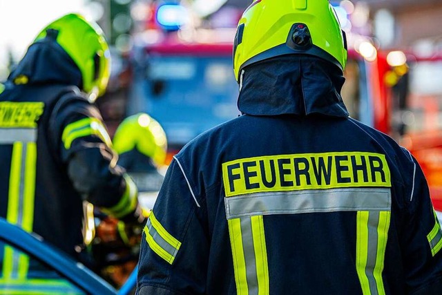 Einsatz der Feuerwehr in der Badstrae von Bad Bellingen (Symbolbild)  | Foto: David Inderlied (dpa)