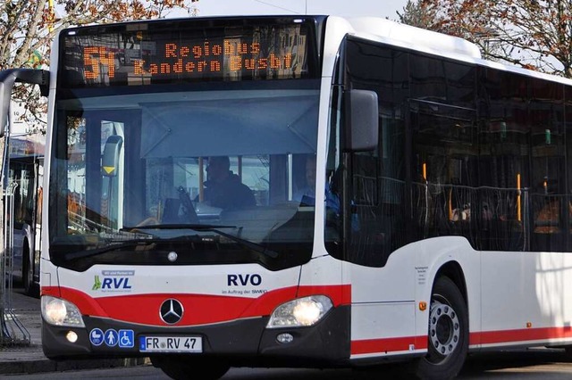 Einen Regiobus wie zwischen Kandern un...nen  ber den Feldberg fahren lassen.  | Foto: Daniel Gramespacher