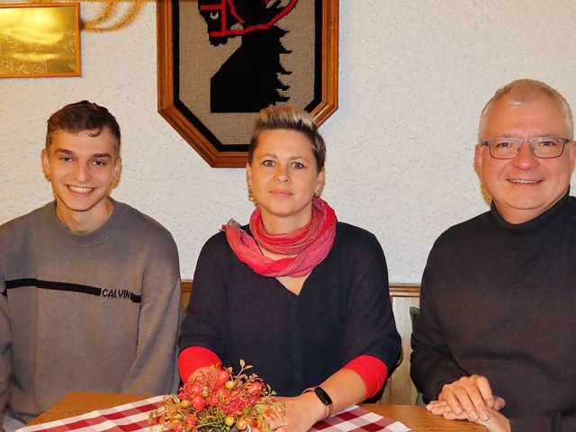 Die neuen Vorstandsmitglieder beim RSV...ber, Marlene Khnert und Ralph Kaiser.  | Foto: Gerd Leutenecker