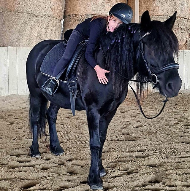 Chiara Dages und ihr Pony Abby  | Foto: Privat
