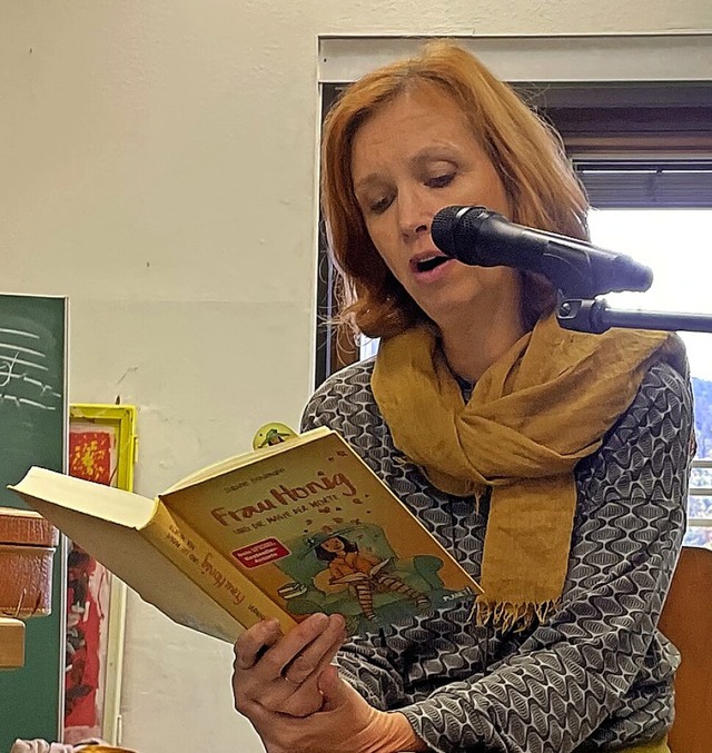 Autorin Sabine Bohlmann liest aus  &#8... Honig und die Magie der Wrter&#8220;  | Foto: Yvonne Bockstahler