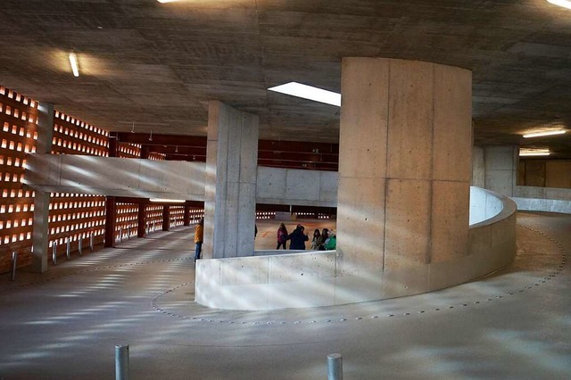 Eine besondere sthetik: Das Parkhaus mit einfallendem Tageslicht  | Foto: Silke Hartenstein