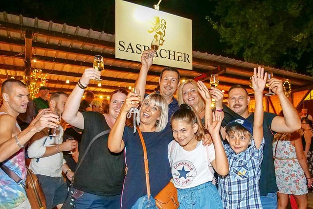 Zuletzt wurde im Jahr 2019 das Weinfest  in Breisach krftig  gefeiert.  | Foto: Patrick Kerber