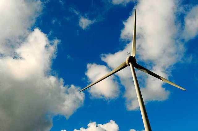 Auf dem Zeller Blauen soll ein Windpar...ren gibt es dazu hitzige Diskussionen.  | Foto: Uwe Zucchi