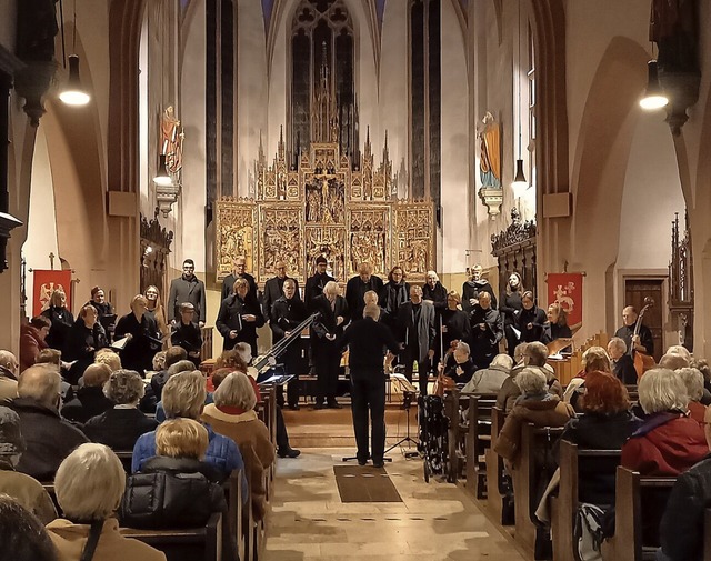 Warmer Applaus in der kalten Kirche: D...tierte  ein sehr schlssiges Programm.  | Foto: Susanne Ramm-Weber