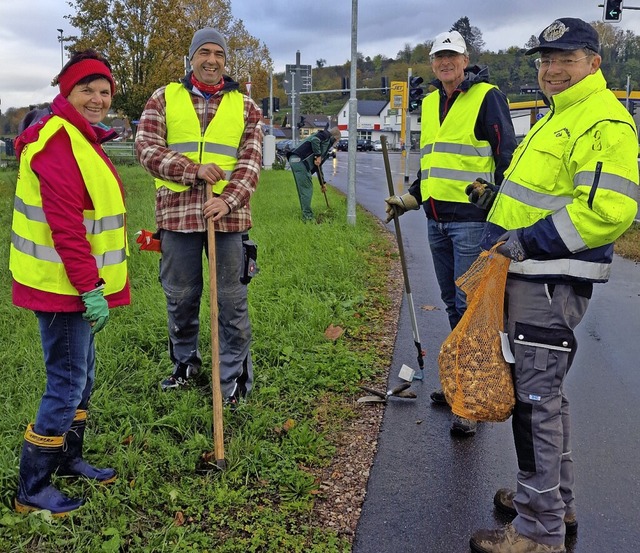 Sozialdemokraten pflanzten in Altdorf Narzissen.   | Foto: Privat