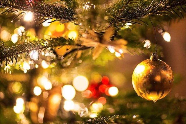 In Kandern wird es doch eine Weihnachtsbeleuchtung geben (Symbolfoto).  | Foto: Friso Gentsch (dpa)