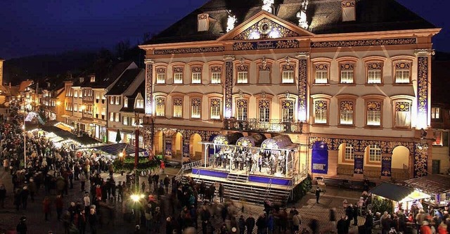 Gengenbach ldt  wieder zum Adventsmarkt und Adventskalender-ffnung.    | Foto: Stadt Gengenbach