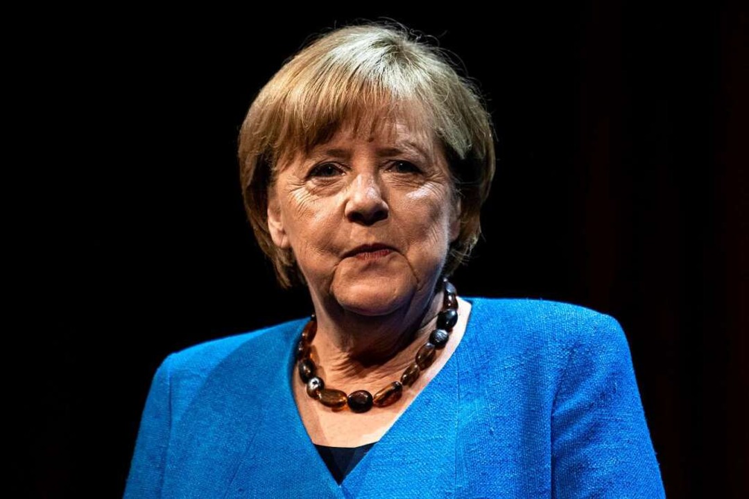 Angela Merkel gesteht keine Fehler in ihrer Russland-Politik ein.  | Foto: Fabian Sommer (dpa)