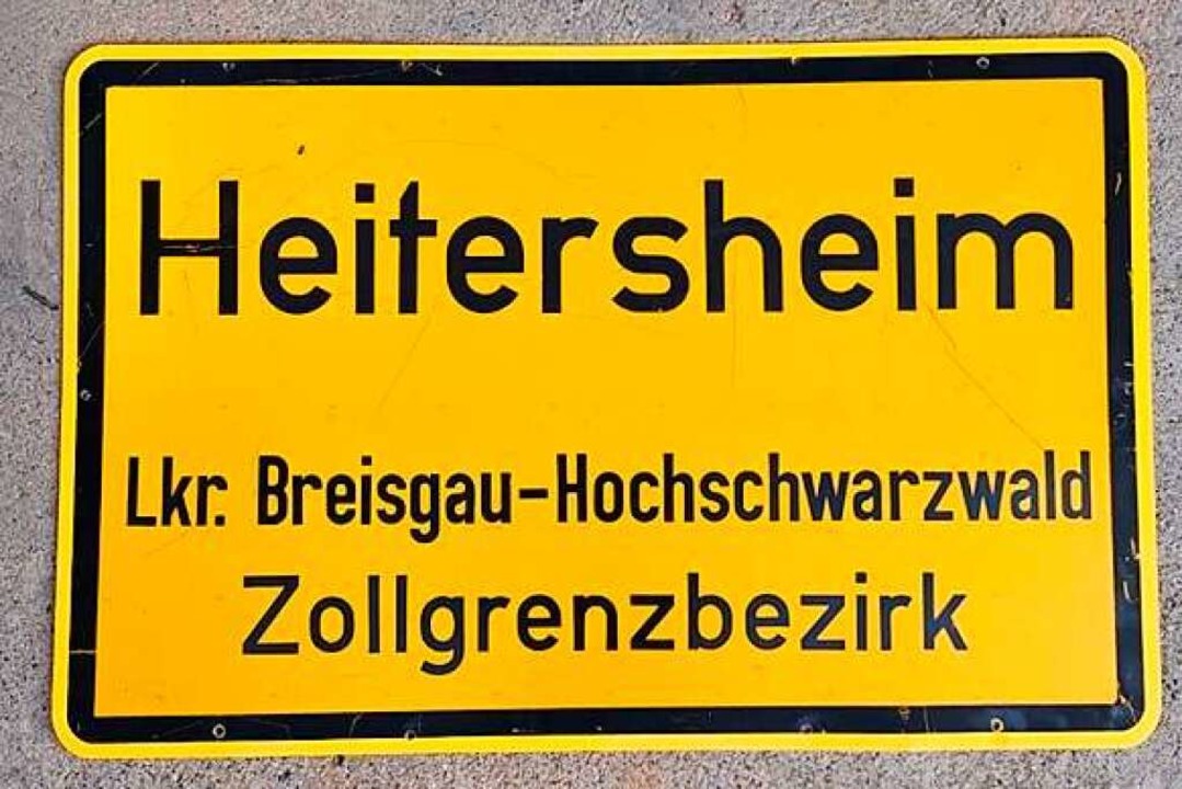 Zehn Schilder &#8211; noch ohne den Zu...haben, kaum eines gleicht dem anderen.  | Foto: Stadt Heitersheim