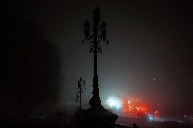 Zehntausende Menschen in Kiew sind weiter ohne Strom