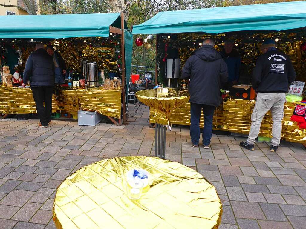 Es weihnachtet wieder: Eisige Temperaturen, weihnachtliche Beschallung und der unwiderstehliche Duft von Glhwein, Punsch und Bratwrsten sorgten zum traditionellen Christkindlemarkt in Bad Krozingen fr festliche Stimmung.