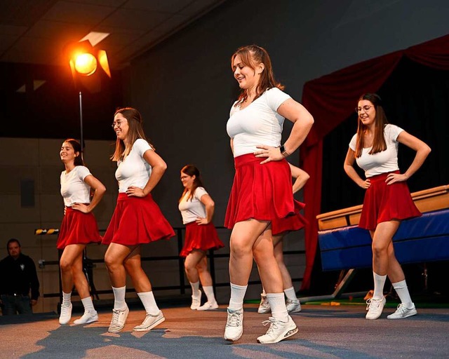 Tanzeinlage der TuS Showgruppe  | Foto: Wolfgang Scheu
