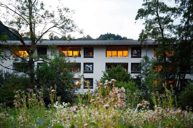 Das Mehrfamilienhaus mit zwlf Einheit...legen geplant fr die Heimbau Breisgau  | Foto: Raphael Overhues