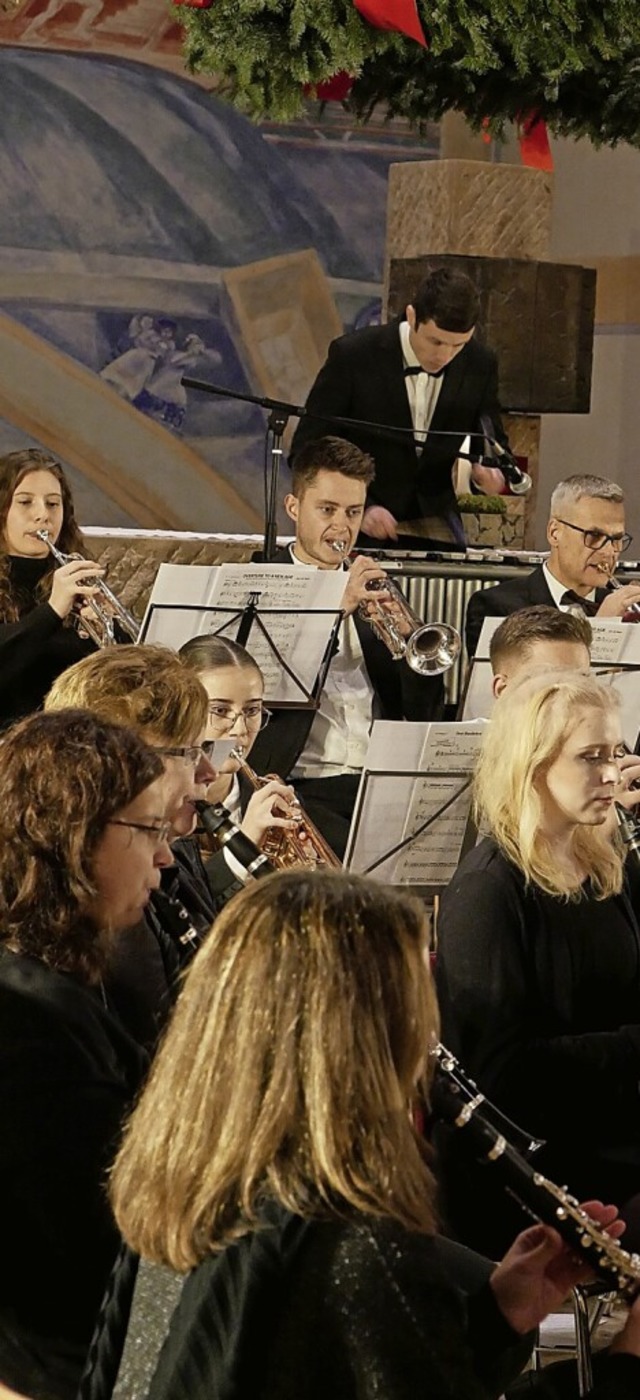 Florian Wagner (im Hintergrund) spielte das Solo fr Vibraphon.  | Foto: Michael Gottstein