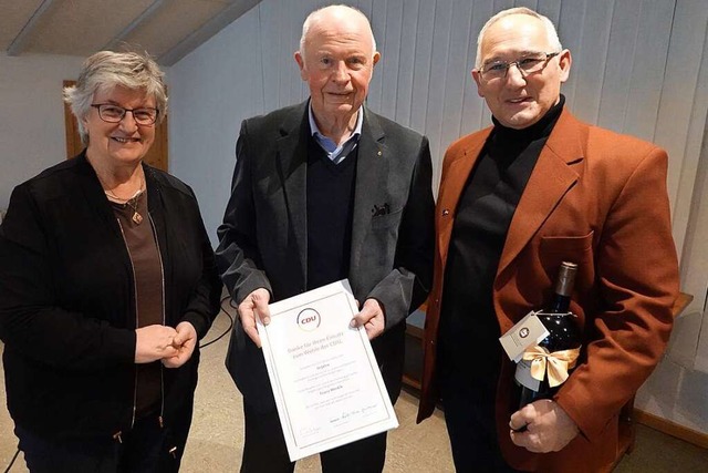 Besondere Ehrung: Seit 50 Jahren gehr...erbands-Vorsitzende Hans-Peter Mller.  | Foto: Hans-Jrgen Sackmann
