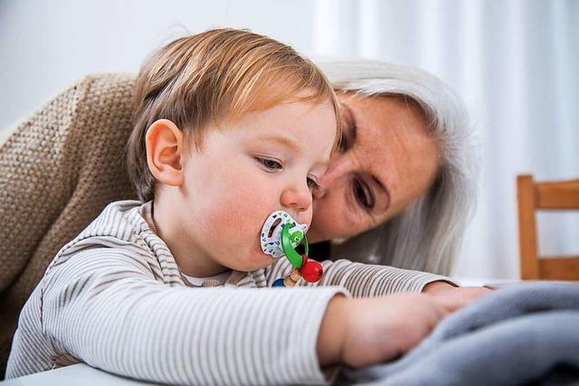 Wie Oma und Opa trotz rumlicher Distanz Nhe zu den Enkelkindern aufbauen knnen