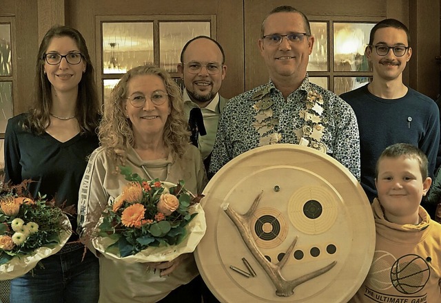 Ehrungen bei der Knigsfeier der Jecht...im Bohn, Yannis Fritz und Max Scherer   | Foto: Jrgen Schweizer