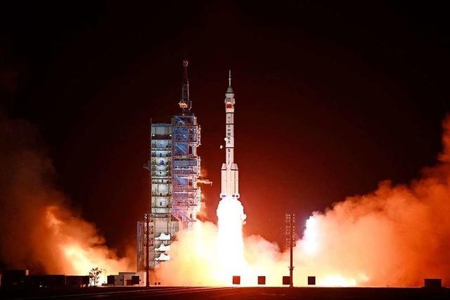 Drei chinesische Astronauten sind auf dem Weg zur neuen Raumstation